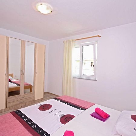 Apartmani Bradaric Pula Buitenkant foto