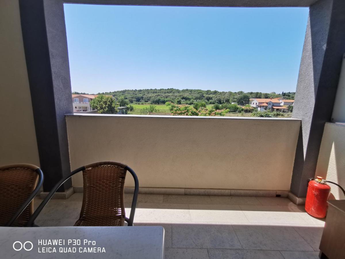 Apartmani Bradaric Pula Buitenkant foto