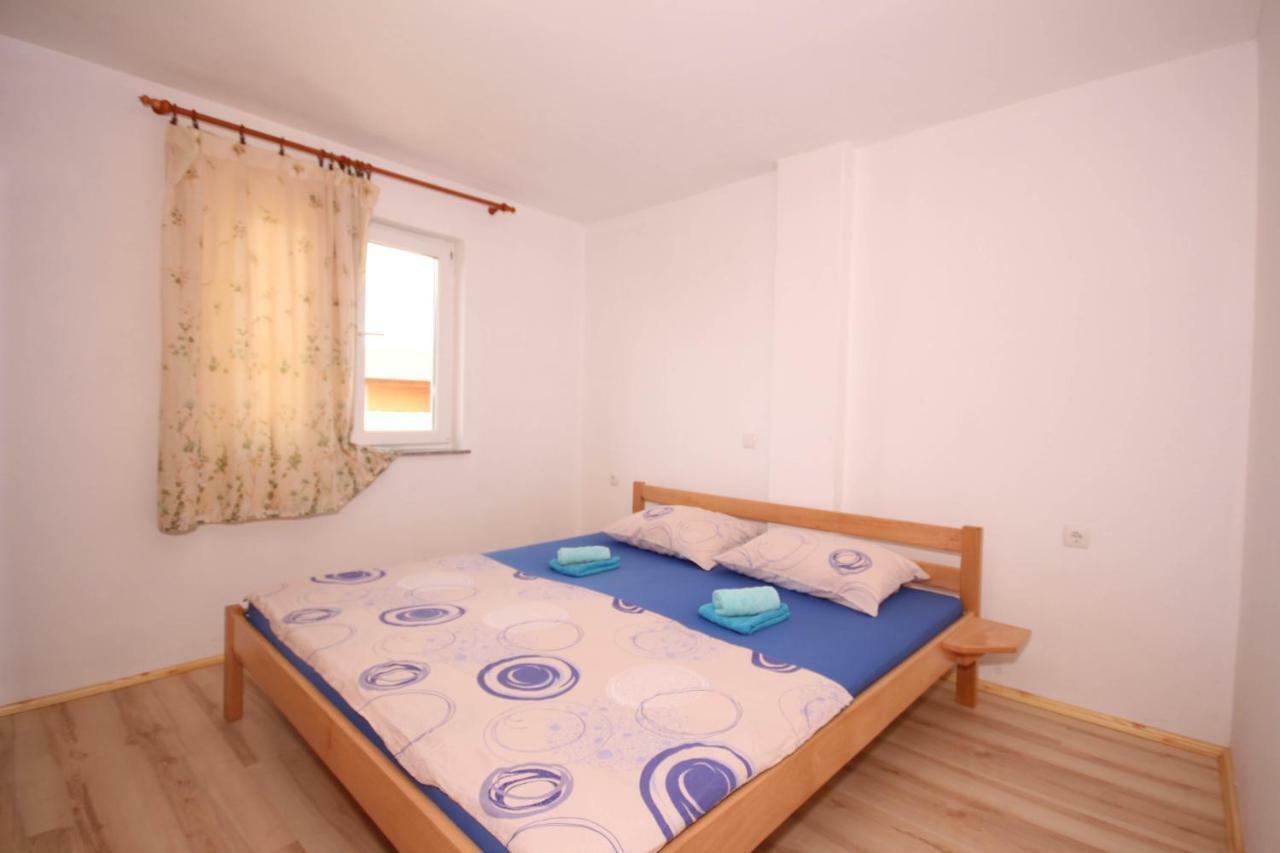 Apartmani Bradaric Pula Buitenkant foto