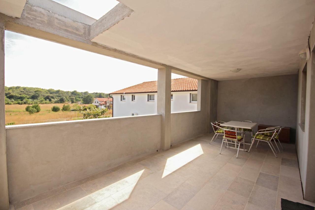 Apartmani Bradaric Pula Buitenkant foto