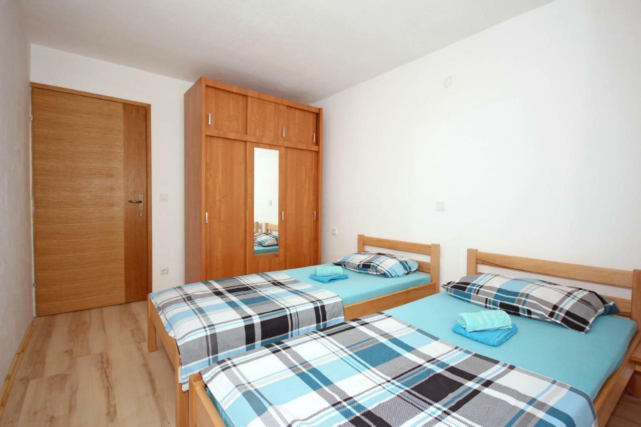 Apartmani Bradaric Pula Buitenkant foto